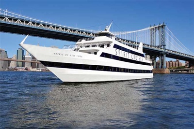NY motor yacht Spirit of NY port bow